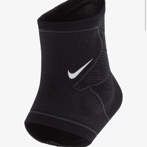 Nike Pro Hyperstrong Ankle Sleeve.